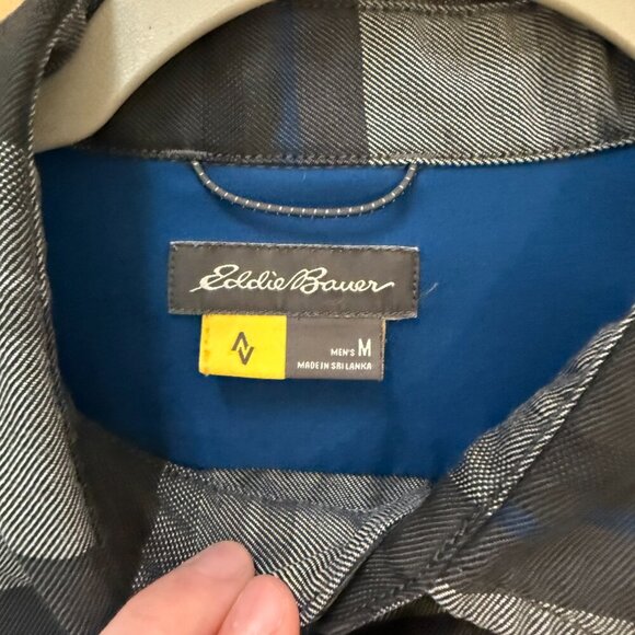 Eddie Bauer Striped Button-Up Shirt Black Gray Blue Size Medium - Picture 2 of 5